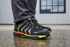 Polobotky STINGER ESD S3