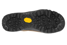 Z60243_lr_outsole